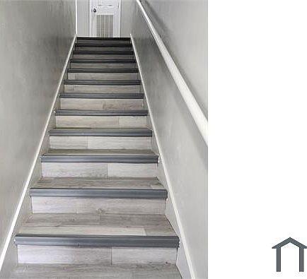 5th image of 2110 Main St #1