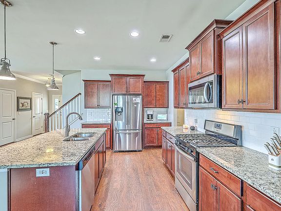 5th image of 508 Alderly Dr