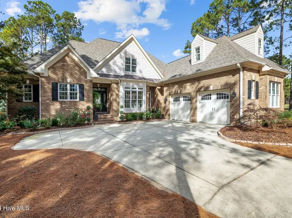 2 Augusta Drive, Southern Pines, NC 28387