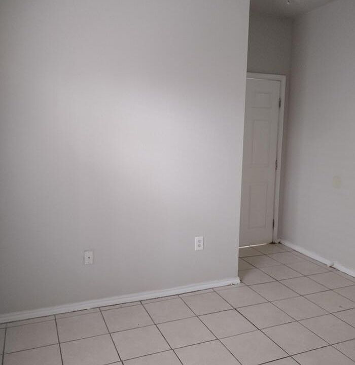 1st image of 1331 N Gevers St Ste 101