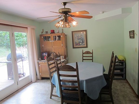 3rd image of 5746 Bunker Hill Dr