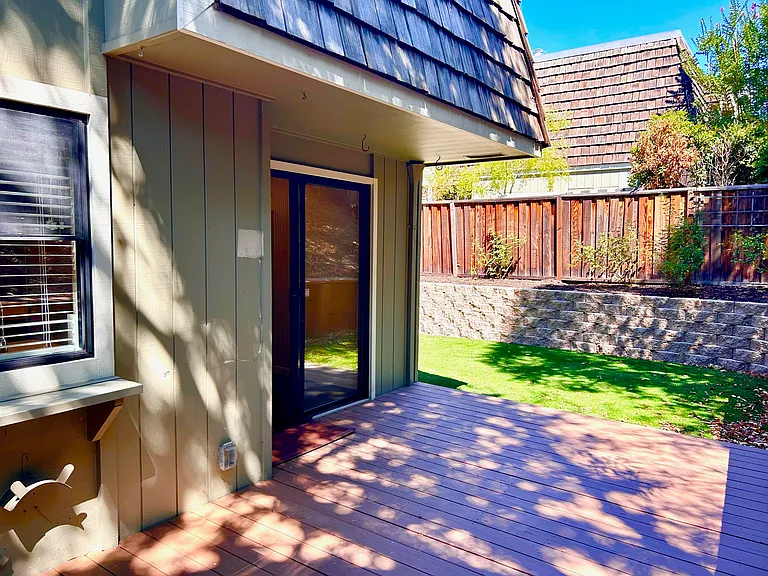 1624 San Luis Rd — Photo 17
