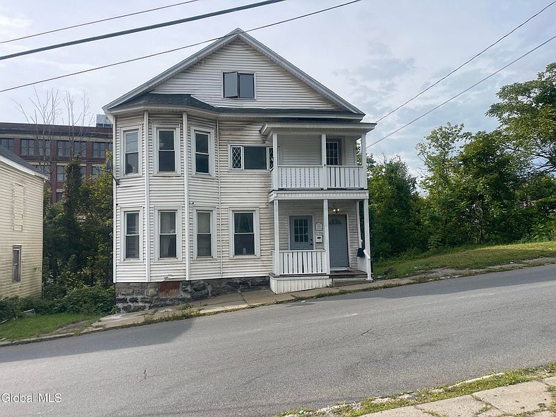 2nd image of 16 Locust Avenue