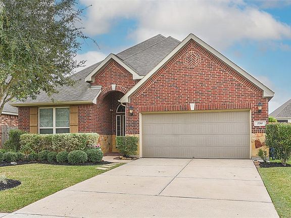 3rd image of 2710 Secret Falls Ct