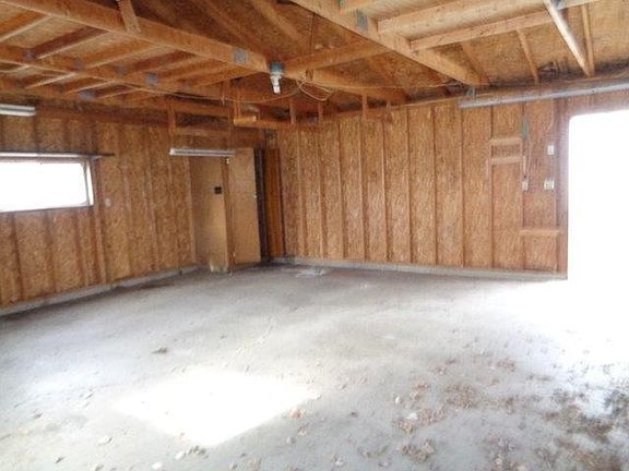 3rd image of 508 N Main Ave