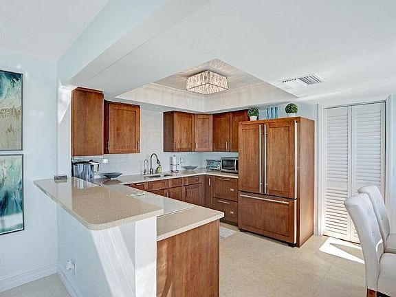 3rd image of 9051 Gulf Shore Dr APT 502
