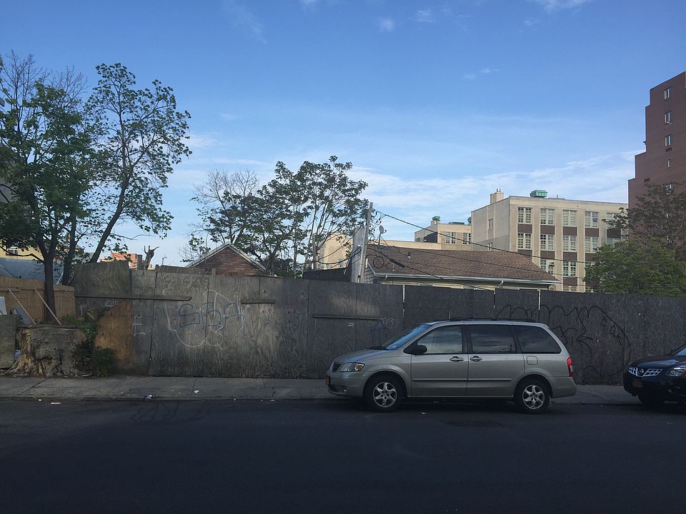 1st image of 2941 Brighton 5 St