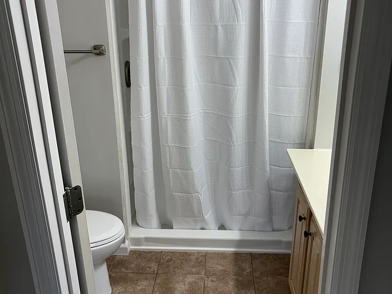 835 Cunningham Ave — Photo 10