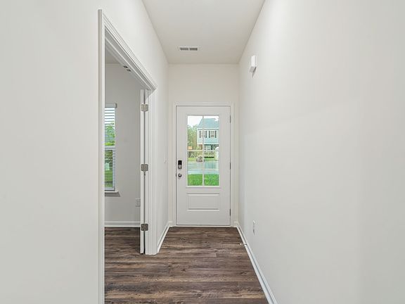 3rd image of 944 Utopia Ln
