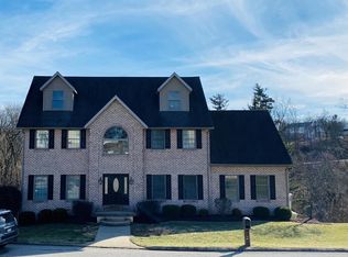 9 Scarlet Oaks Dr, Wheeling, WV