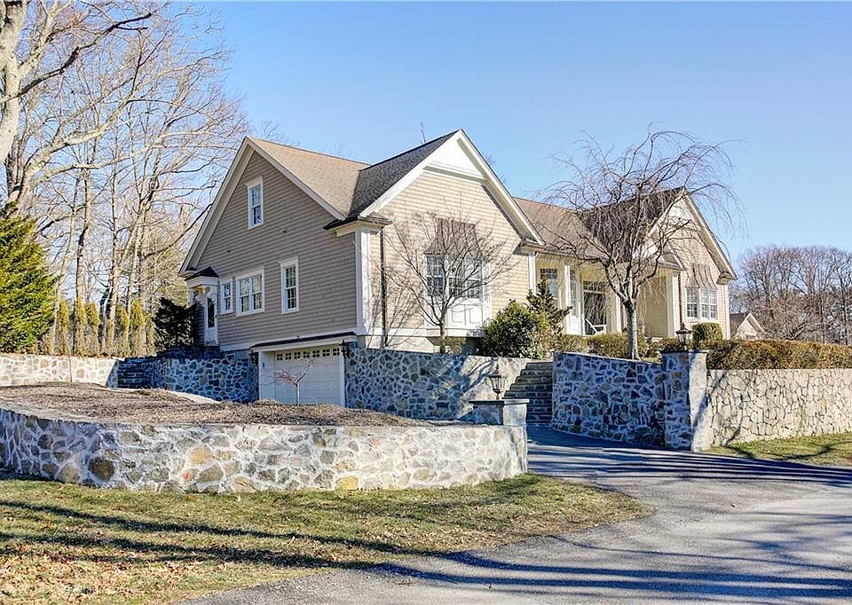 1st image of 84 Woodlawn Ave