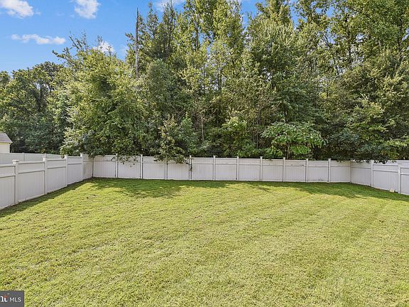 3rd image of 8515 Okeefe Dr