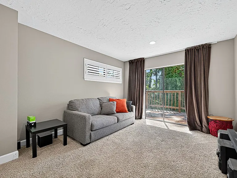 5815 Green Terrace Ln — Photo 42