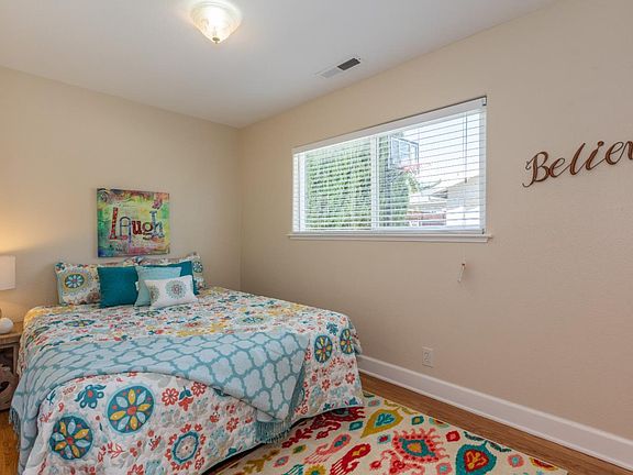 5th image of 14857 Sutton Dr