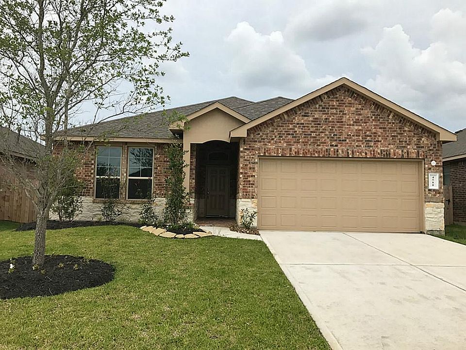 1st image of 4511 Mondial Dr