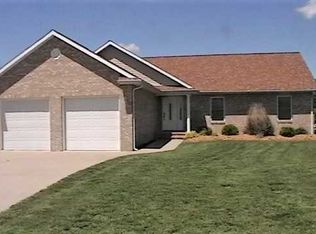 12 Buck Ridge Dr, Vincennes, IN 47591