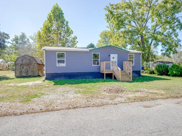 308 E Commerce St, Waverly, TN 37185