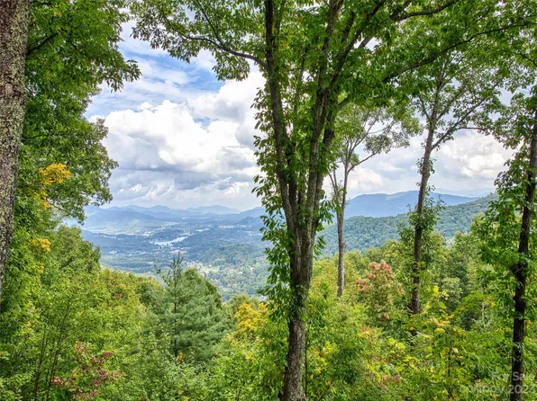 C32 Odalu Trl, Maggie Valley, NC 28751