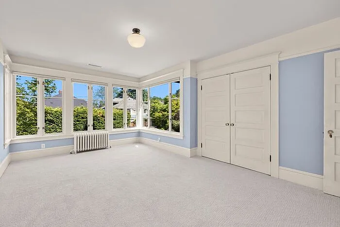 4 bed, 3.5 bath, 4670 sqft, $8,500 — Photo 4