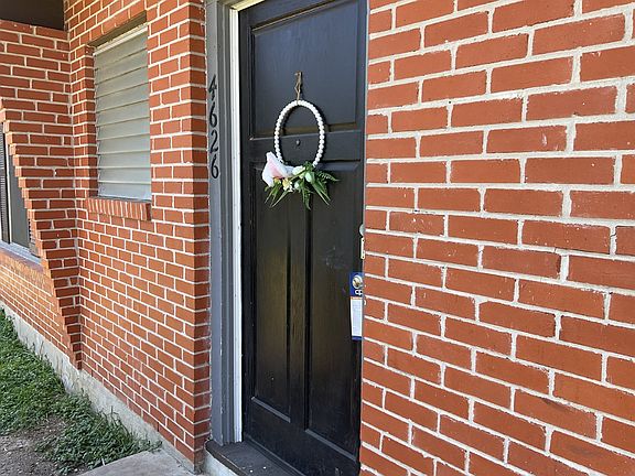 3rd image of 4626 Lyceum Dr