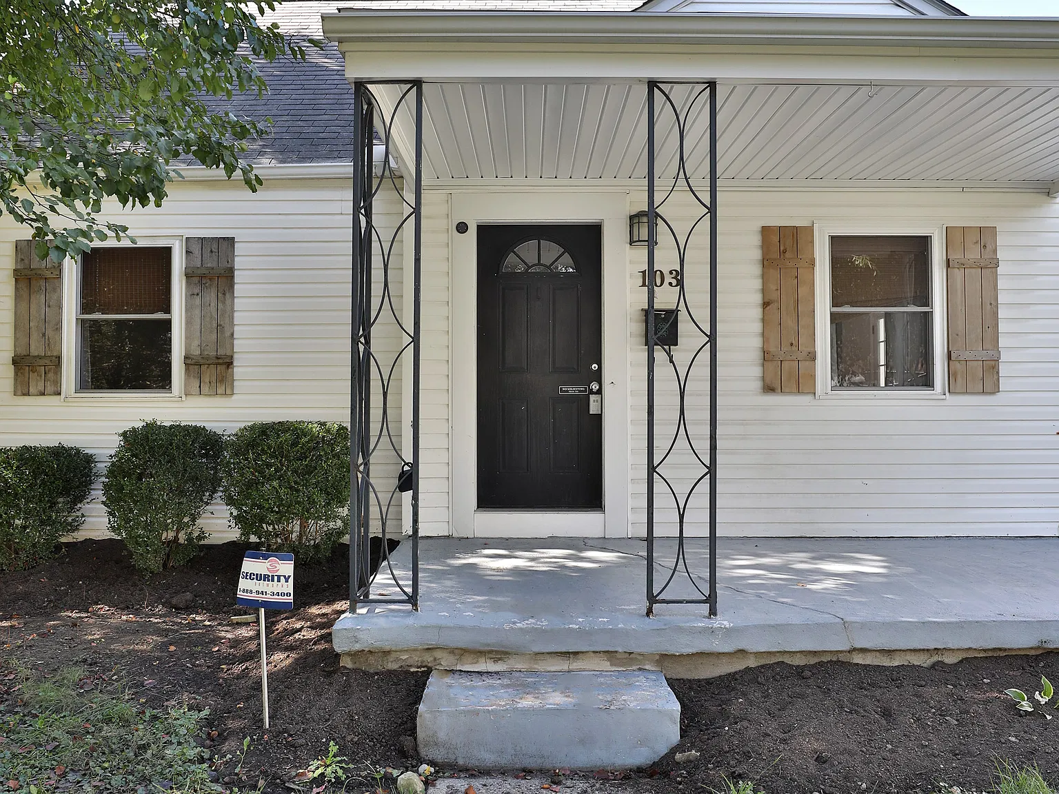3 bed, 1294 sqft, $1,850 — Photo 3