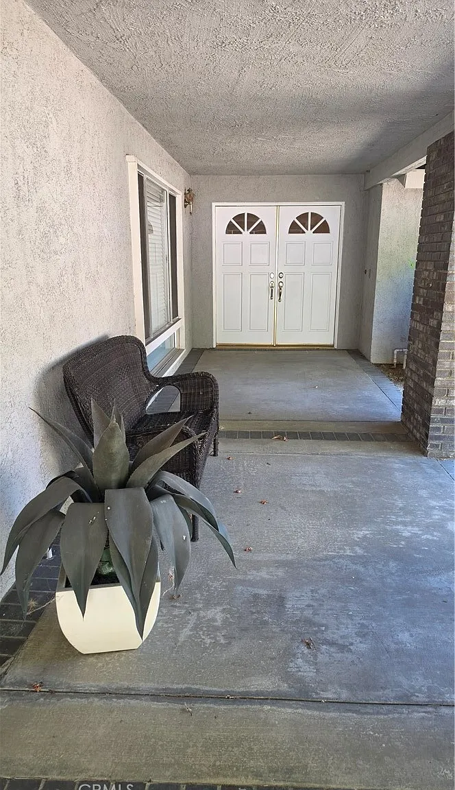 4 bed, 2248 sqft, $3,950 — Photo 3