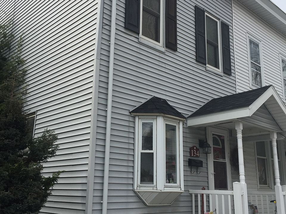 2nd image of 134 S Warren St