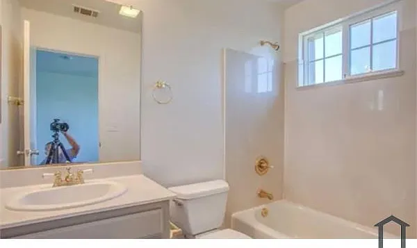 503 Daniels Ave — Photo 9