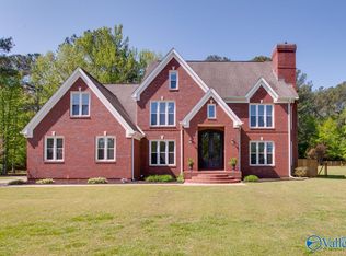 57 Wiljoy Cir, Laceys Spring, AL 35754