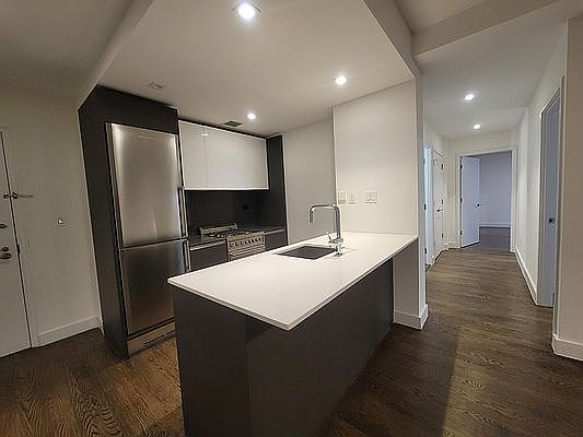 1st image of 666 W End Ave APT 2K