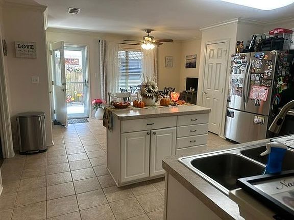 5th image of 1820 Riverstone Ln