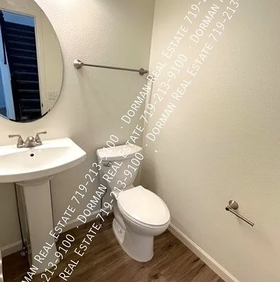 1160 Beacon Hill Way — Photo 5