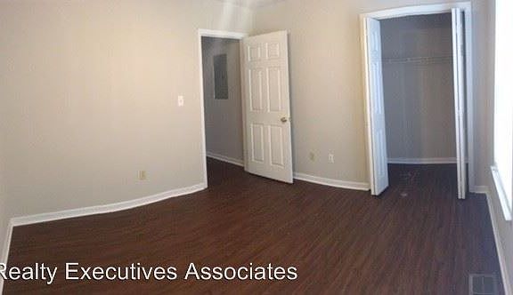 3rd image of 226 Taliwa Garden Dr
