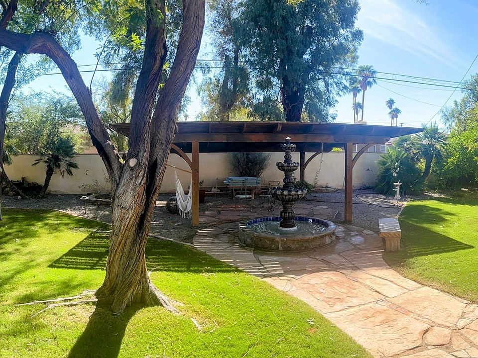 1st image of 675 Desert Gardens Dr