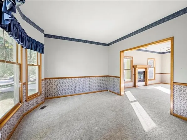 33445 W 87th Cir, De Soto, KS 66018