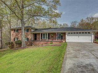 4511 Binwhe Ln, Gastonia, NC 28052