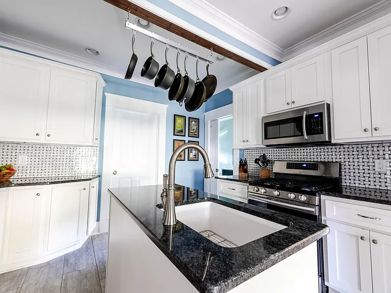 1470 Hardee St NE — Photo 16