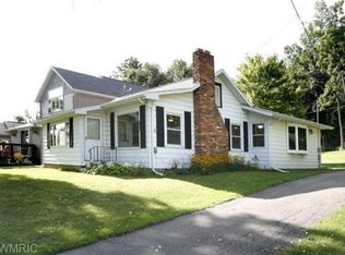 249 W Hickory Rd, Battle Creek, MI 49017