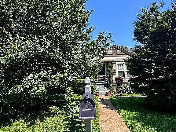 3rd image of 501 Darlington Ave