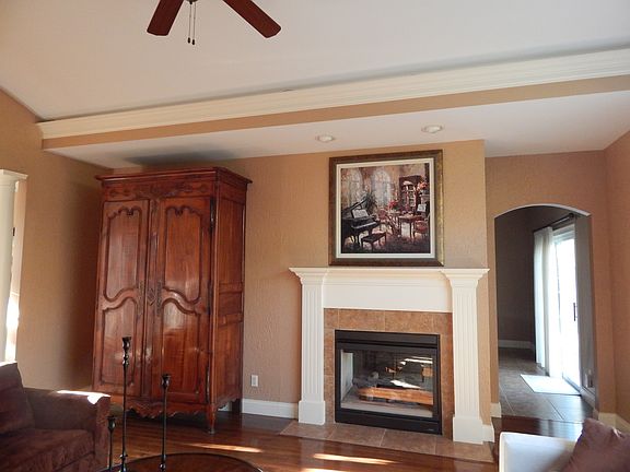 4th image of 9010 Pierce Dr