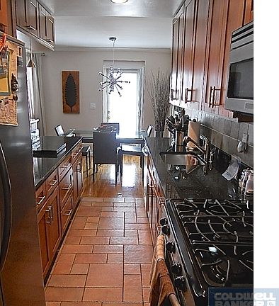 2nd image of 15120 88th St APT 6F