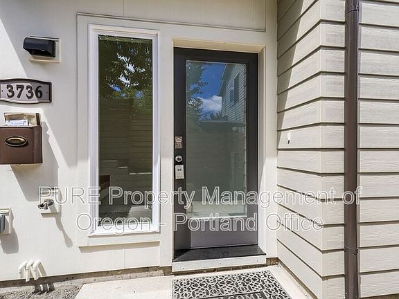 2nd image of 3736 NE Liberty Ter