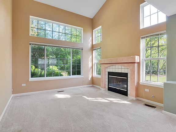 4th image of 135 Fairfield Ln #135