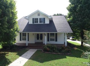 1706 Morningside Dr, Morristown, TN 37814