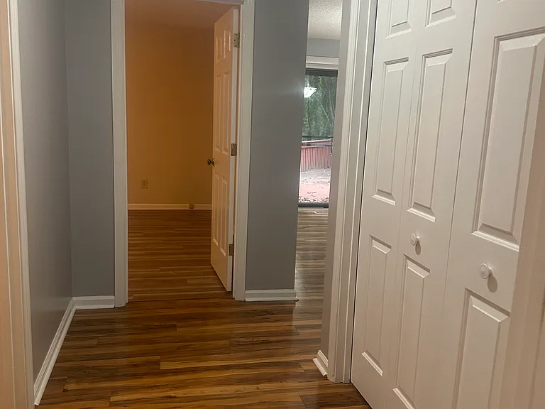809 Hilltop Cir #HOUSE — Photo 37