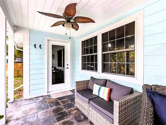 5th image of 320 Buena Vista Dr S