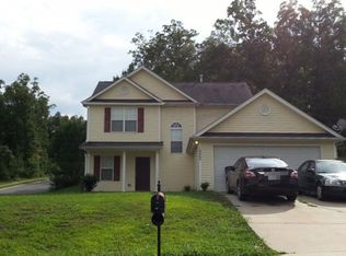 10003 Daniel Dwayne Dr, Charlotte, NC 28214