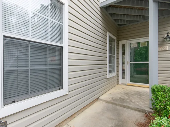 702 Las Brasis Ct, Peachtree City, GA 30269