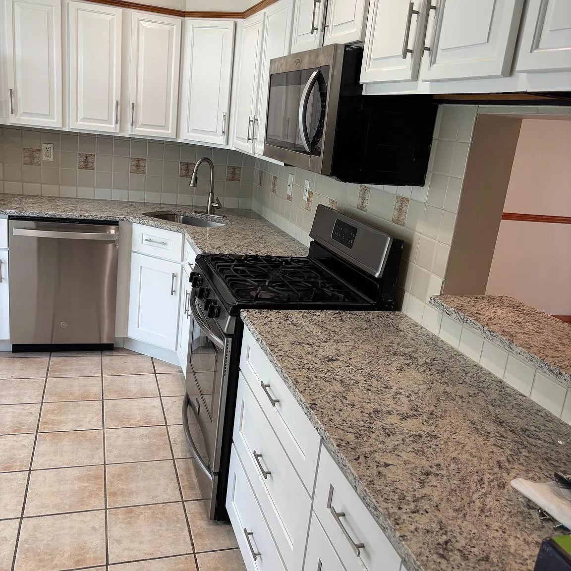 2 bed, 2.5 bath, 1466 sqft, $2,900 — Photo 4