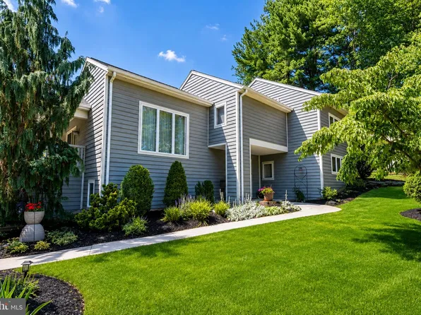 40 Gibraltar Rd, Reading, PA 19606